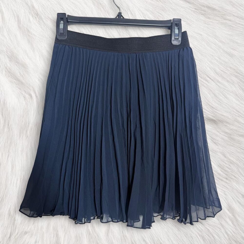 Abercrombie & Fitch Navy blue pleated skirt | Small | Preppy Schoolgirl Coquette